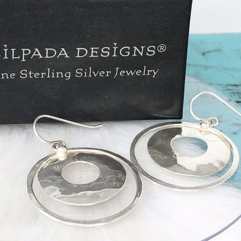 Silpada Sterling Perspectiva Circle Earrings W1322